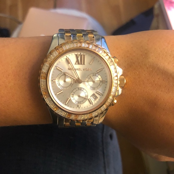 Michael kors watch - Picture 2 of 4